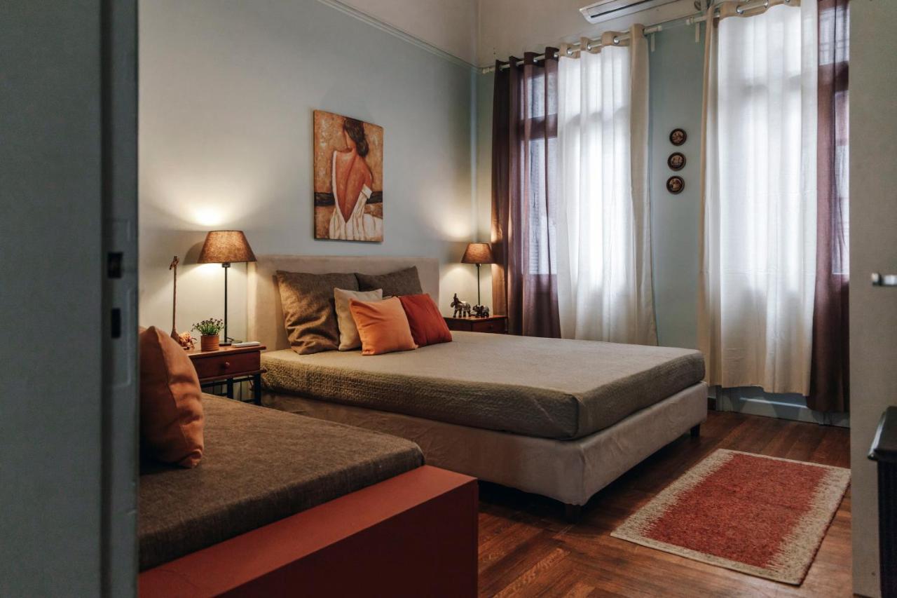 Monastiraki-Psiri, Old Town, 3-Bdr Apt, Sleep 6-10P, Spacious Court Yard Atenas Exterior foto
