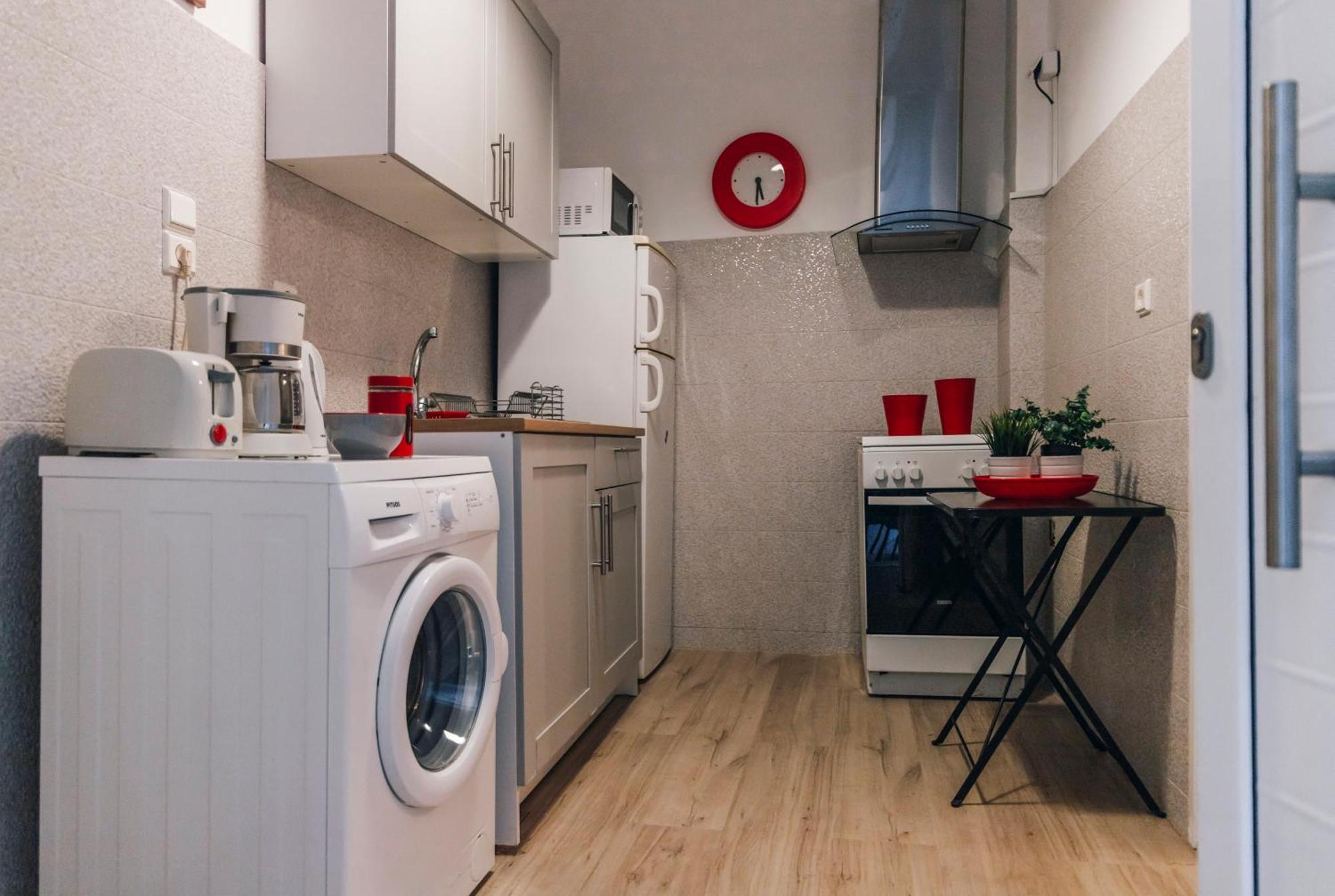 Monastiraki-Psiri, Old Town, 3-Bdr Apt, Sleep 6-10P, Spacious Court Yard Atenas Exterior foto